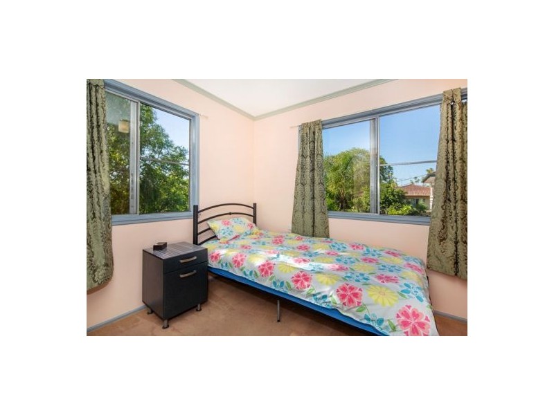 13 Lewana Street, Mansfield QLD 4122