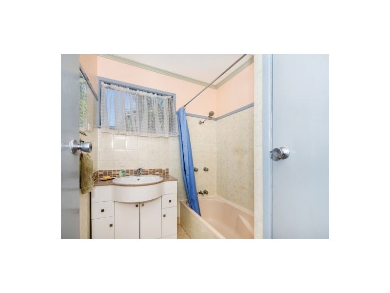 13 Lewana Street, Mansfield QLD 4122