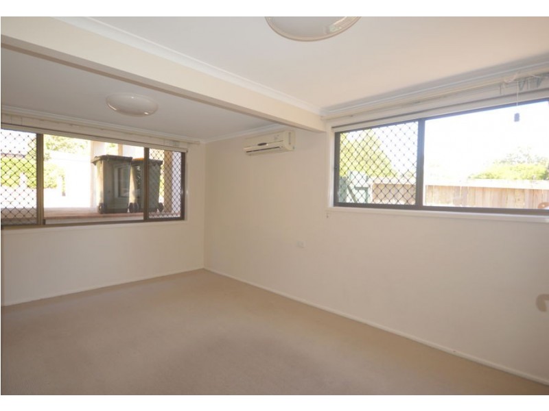 111 Crewe Street, Mount Gravatt East QLD 4122