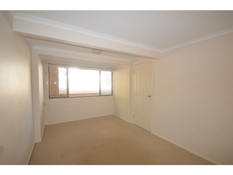 111 Crewe Street, Mount Gravatt East QLD 4122