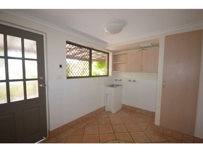 111 Crewe Street, Mount Gravatt East QLD 4122