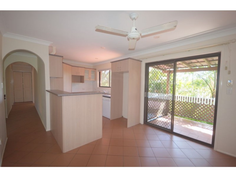 111 Crewe Street, Mount Gravatt East QLD 4122