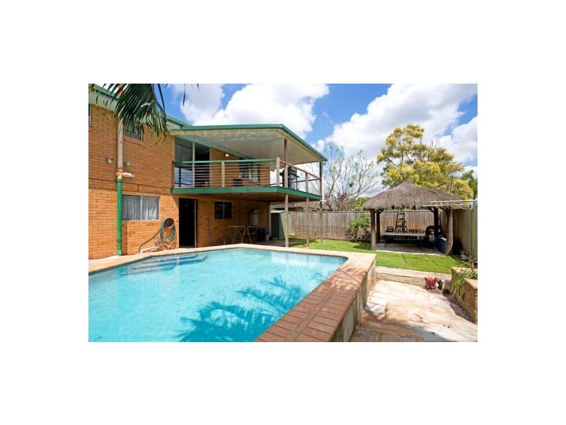 17 Coolmunda Street, Mansfield QLD 4122