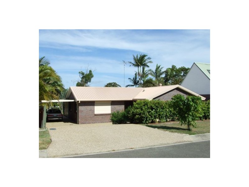 11 Madrid Court, Wishart QLD 4122