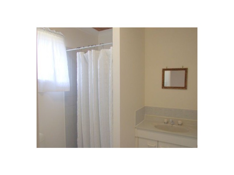 11 Madrid Court, Wishart QLD 4122