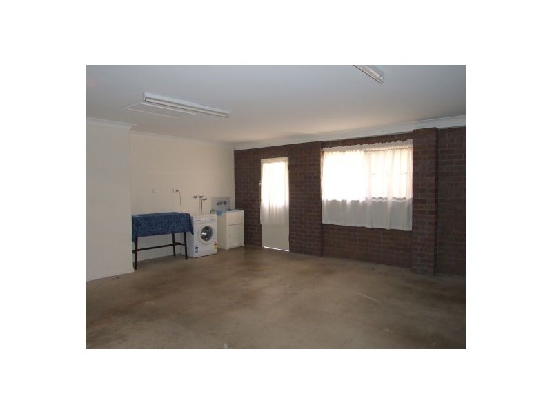 11 Madrid Court, Wishart QLD 4122