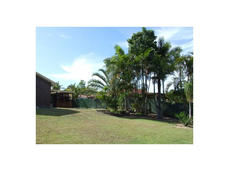 11 Madrid Court, Wishart QLD 4122