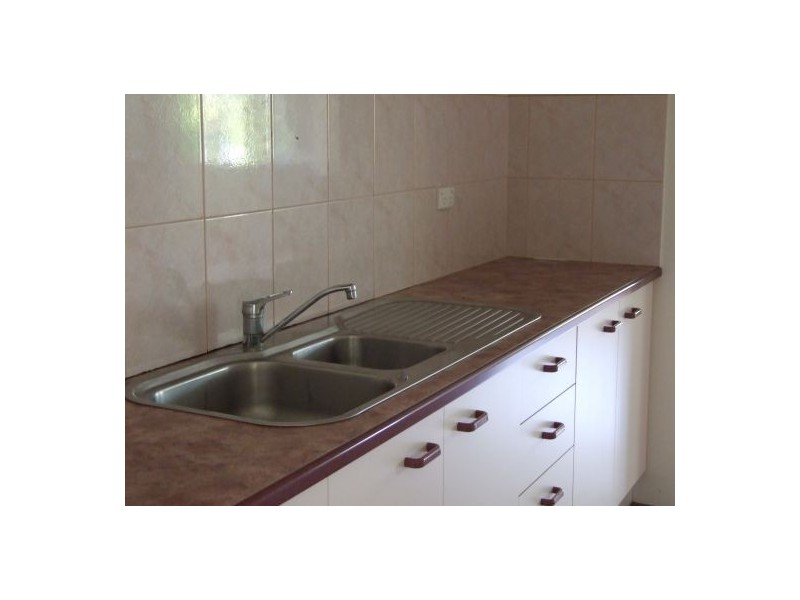 393 Nursery Road, Holland Park QLD 4121