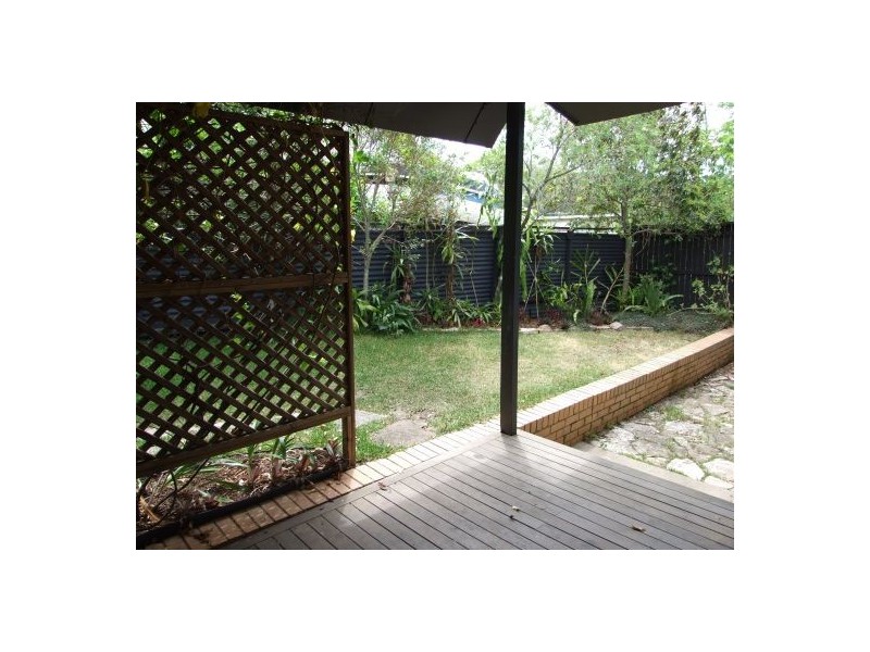 393 Nursery Road, Holland Park QLD 4121