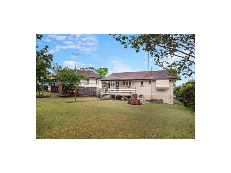 29 Curfew Street, Upper Mount Gravatt QLD 4122