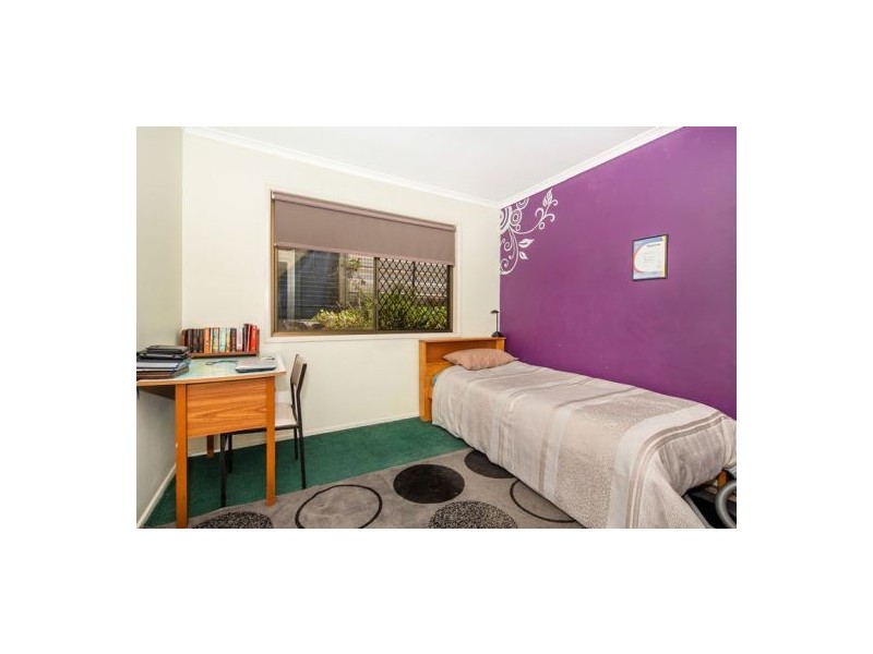 1 Carbora Street, Mansfield QLD 4122