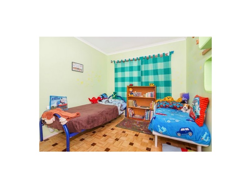 1 Carbora Street, Mansfield QLD 4122