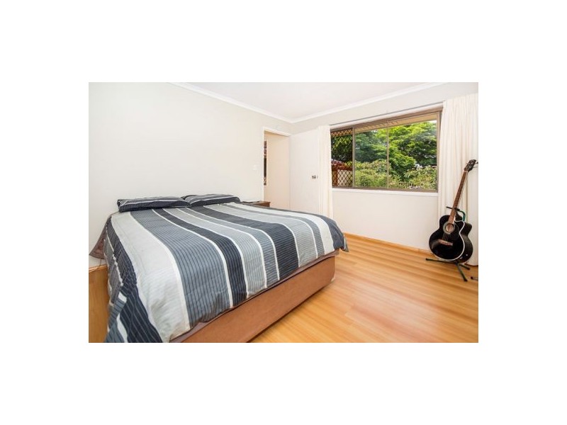 1 Carbora Street, Mansfield QLD 4122