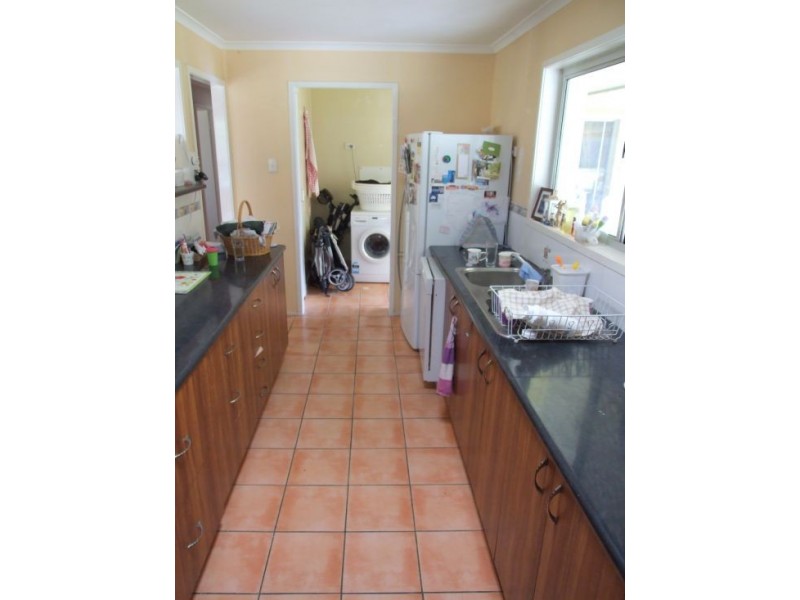 54 Eastwood Drive, Mansfield QLD 4122