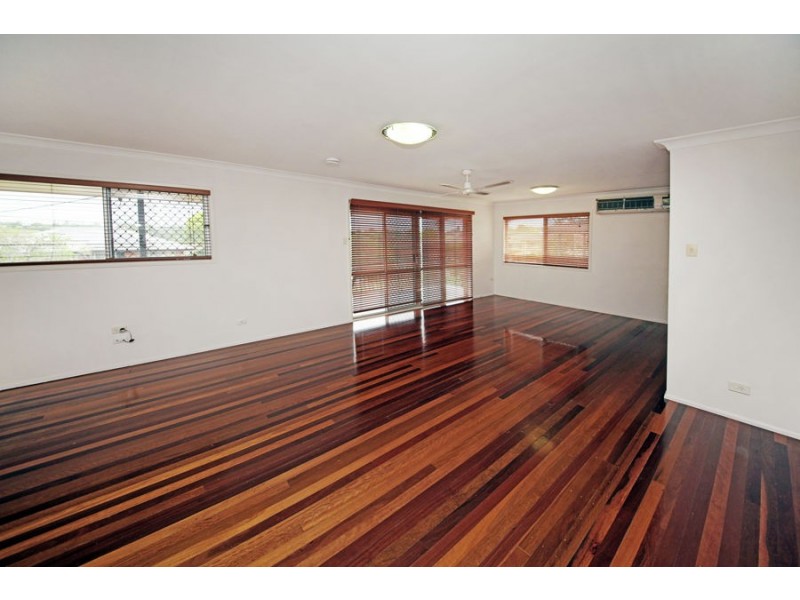 30 Mourilyan Street, Mansfield QLD 4122