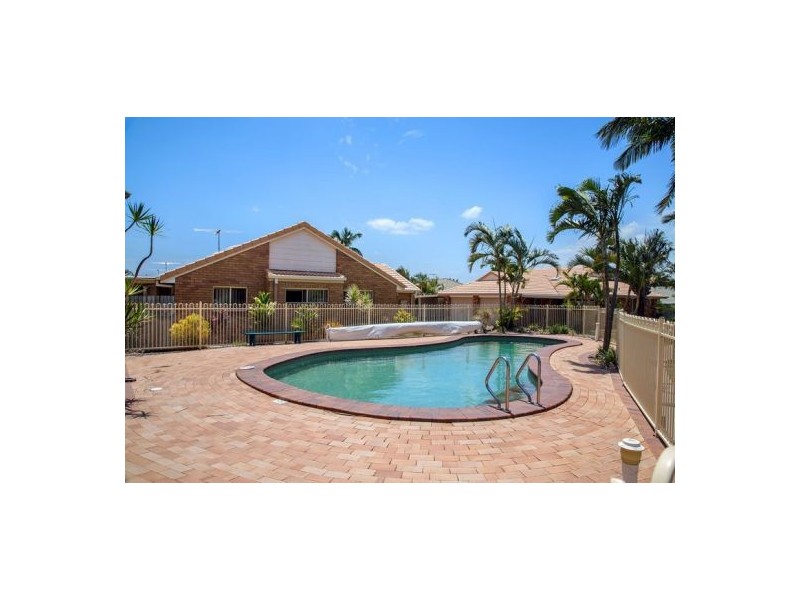 28/30 Meadowlands Road, Carina QLD 4152