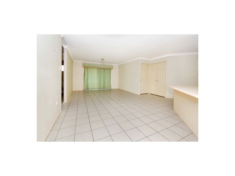 96 Greenwood Street, Wishart QLD 4122