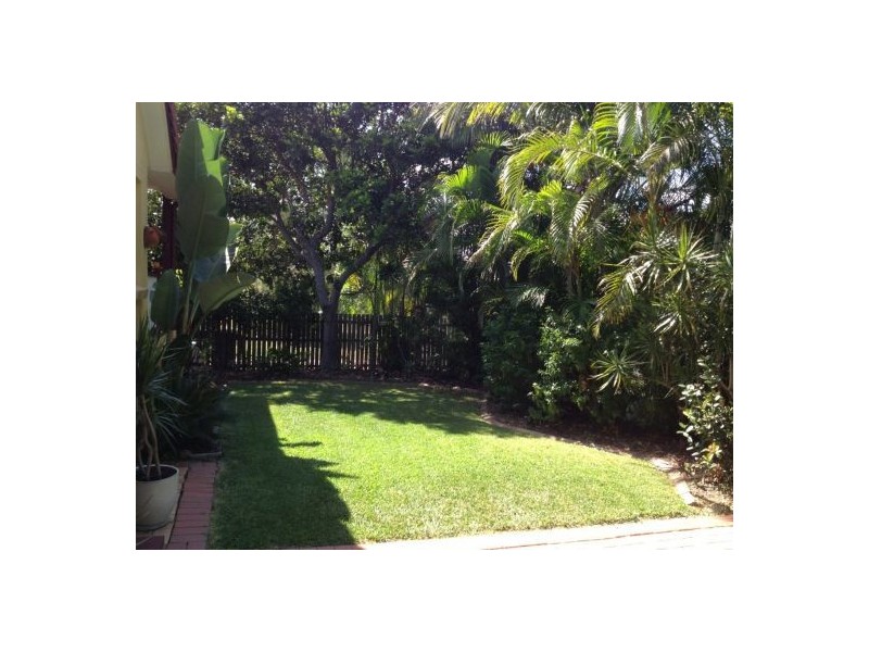 16 Lynmouth Street, Upper Mount Gravatt QLD 4122