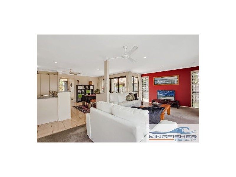 20 Gardendale Crescent, Burleigh Waters QLD 4220