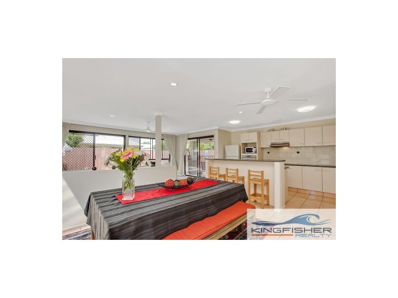 20 Gardendale Crescent, Burleigh Waters QLD 4220