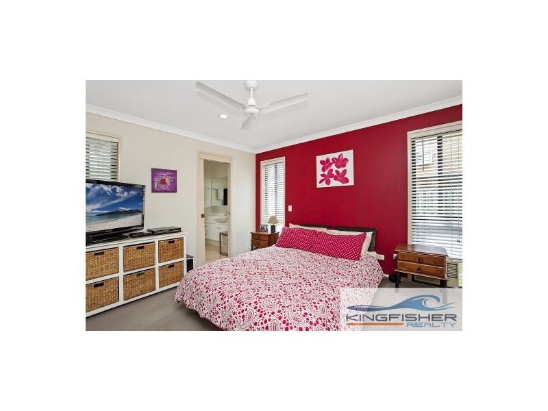 20 Gardendale Crescent, Burleigh Waters QLD 4220