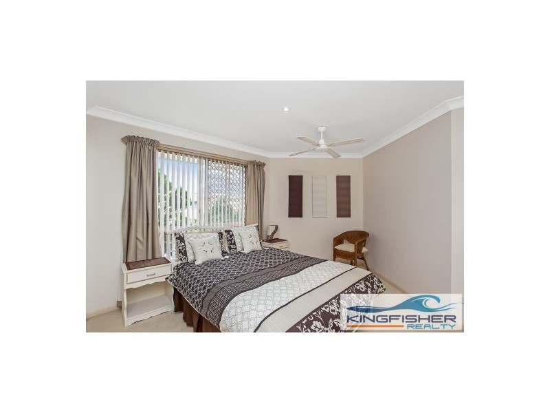 5 Ruff Court, Burleigh Waters QLD 4220
