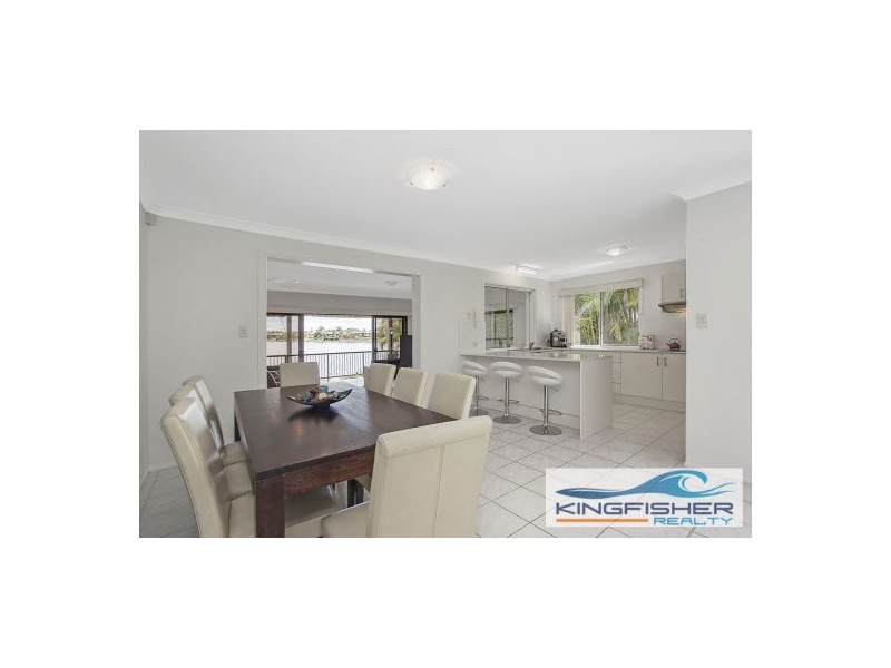 54 Dipper Drive, Burleigh Waters QLD 4220