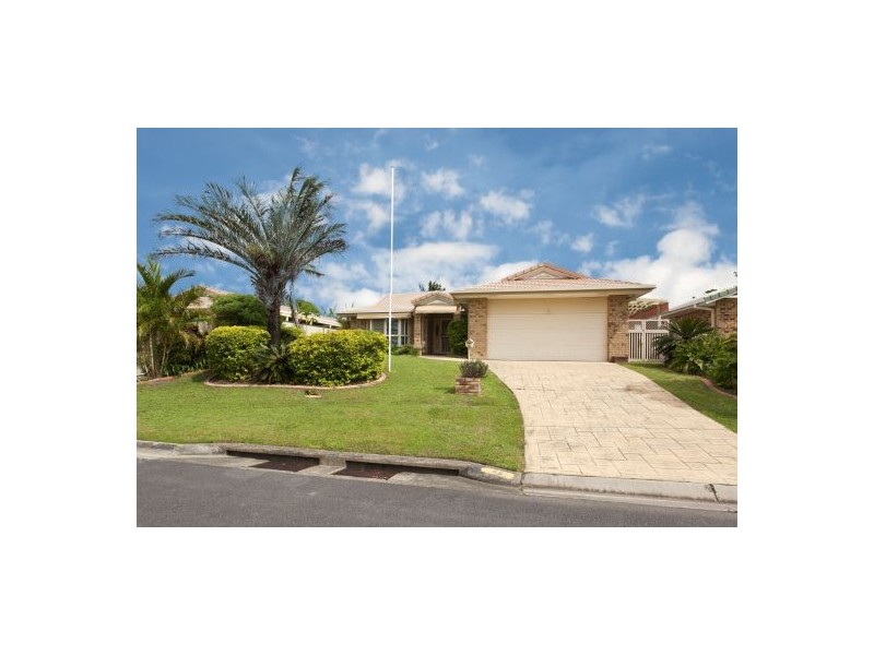 66 Wedgebill Parade, Burleigh Waters QLD 4220