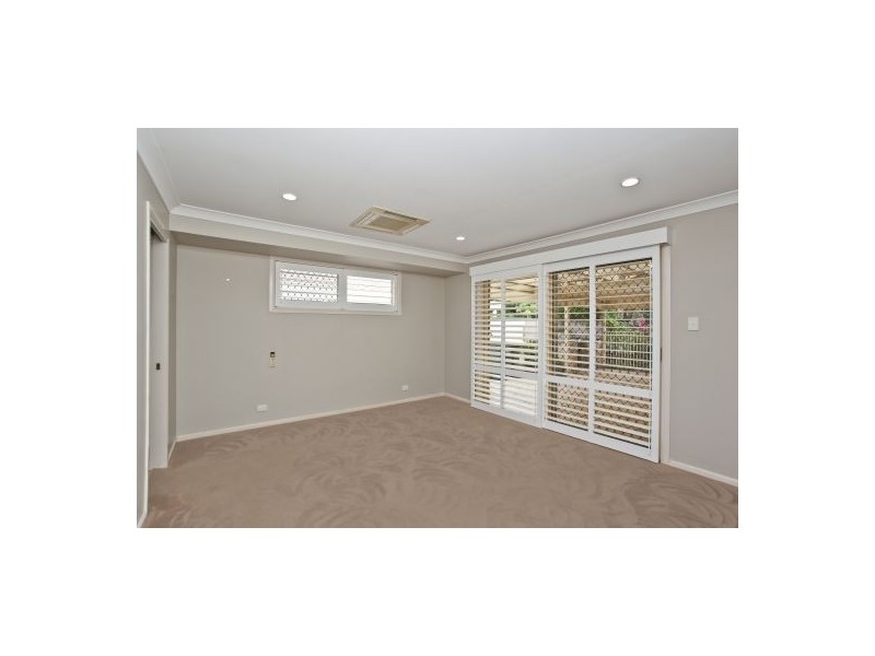 66 Wedgebill Parade, Burleigh Waters QLD 4220