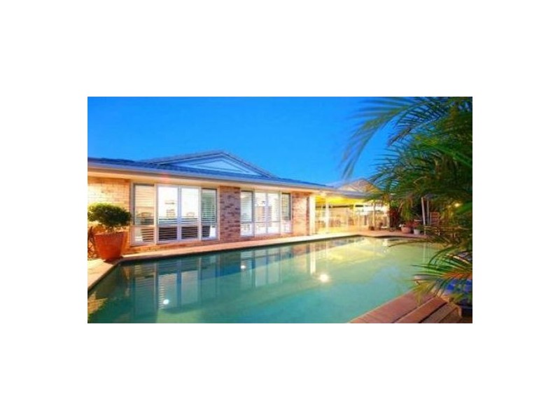 66 Wedgebill Parade, Burleigh Waters QLD 4220