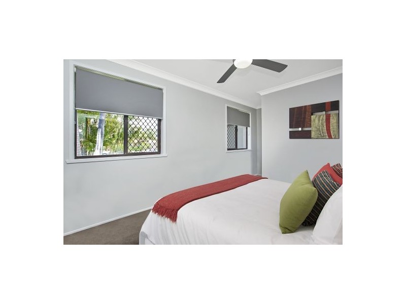 17 Sandpiper Drive, Burleigh Waters QLD 4220