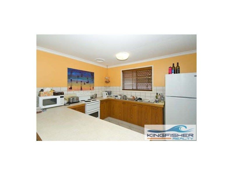 2/4 Logan Avenue, Miami QLD 4220