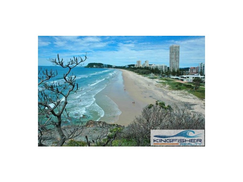 2/4 Logan Avenue, Miami QLD 4220