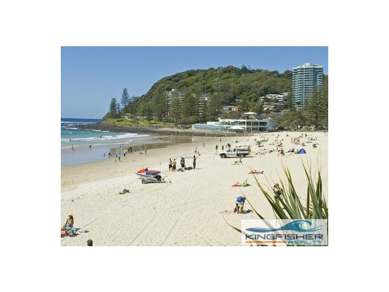 2/4 Logan Avenue, Miami QLD 4220