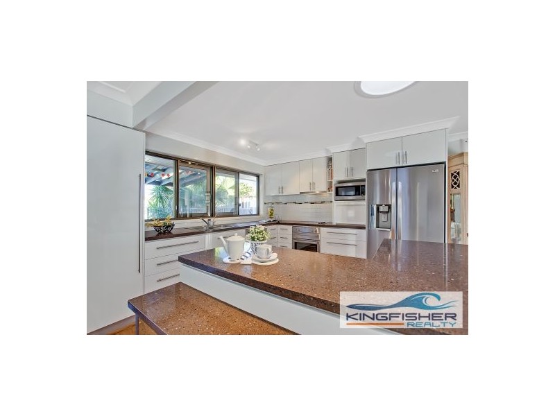 3 Omao Avenue, Burleigh Waters QLD 4220