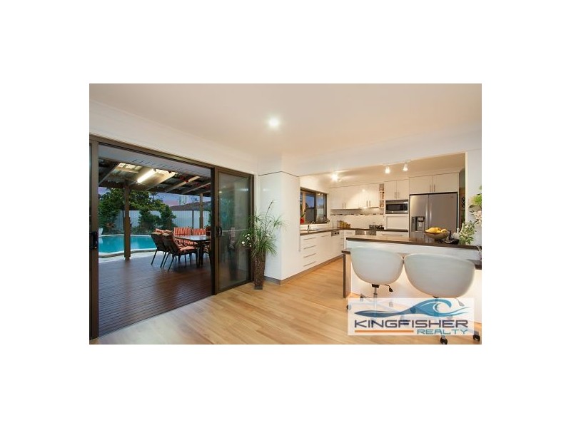 3 Omao Avenue, Burleigh Waters QLD 4220