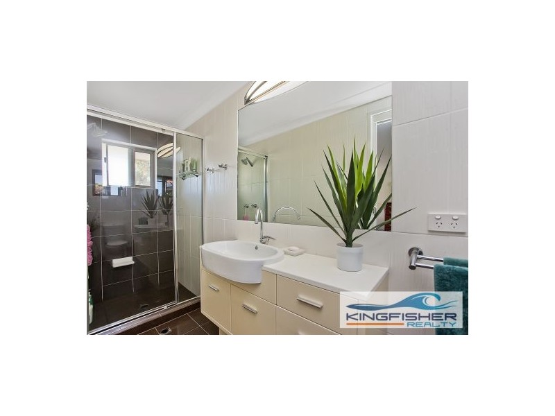 3 Omao Avenue, Burleigh Waters QLD 4220