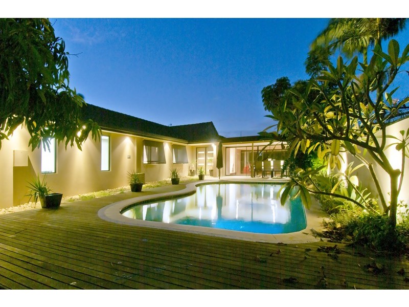 180 Burleigh Street, Burleigh Waters QLD 4220