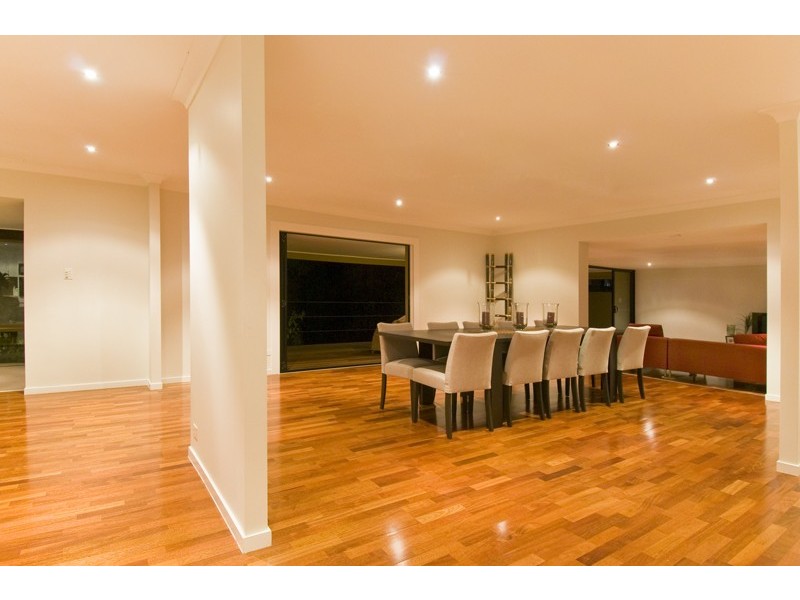 180 Burleigh Street, Burleigh Waters QLD 4220