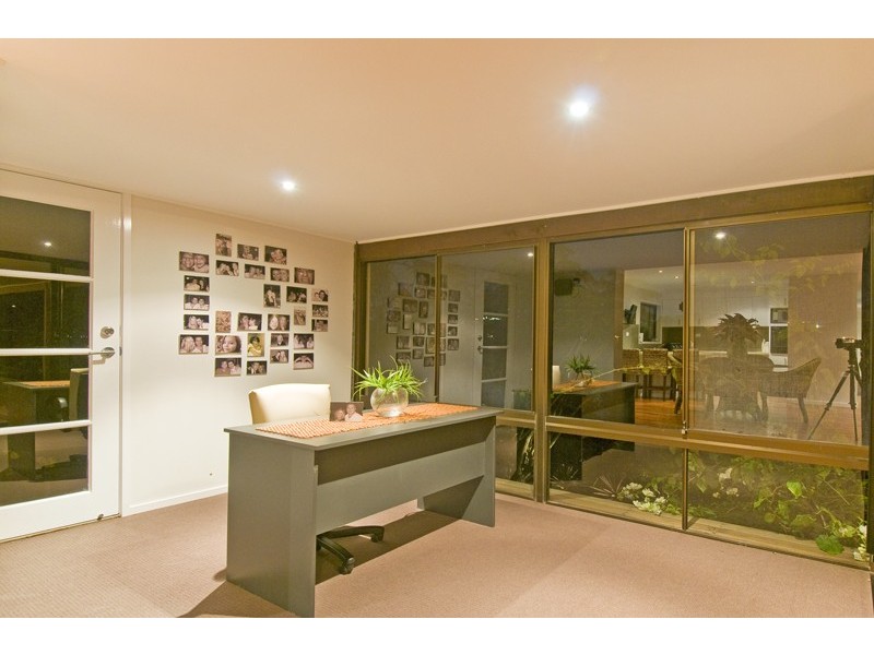 180 Burleigh Street, Burleigh Waters QLD 4220