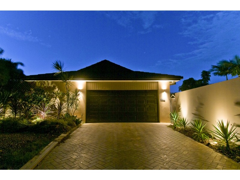 180 Burleigh Street, Burleigh Waters QLD 4220