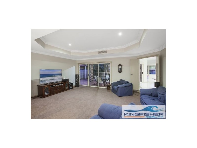 79 Dipper Drive, Burleigh Waters QLD 4220