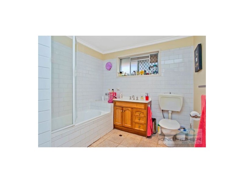 1/4 Logan Avenue, Miami QLD 4220