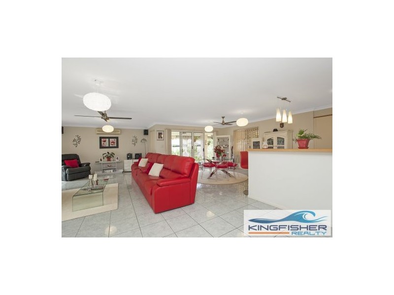 4 Casablanca Court, Burleigh Waters QLD 4220