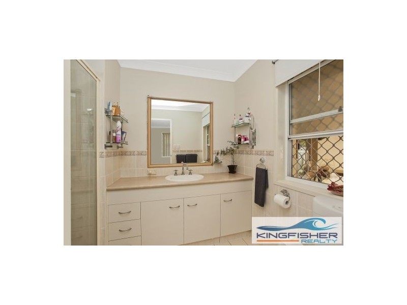 4 Casablanca Court, Burleigh Waters QLD 4220