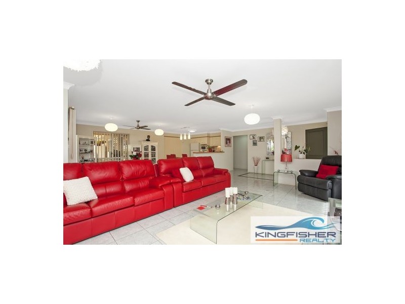 4 Casablanca Court, Burleigh Waters QLD 4220