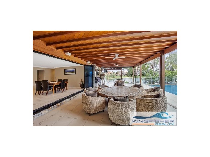 102 Jabiru Avenue, Burleigh Waters QLD 4220