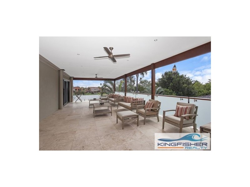 102 Jabiru Avenue, Burleigh Waters QLD 4220