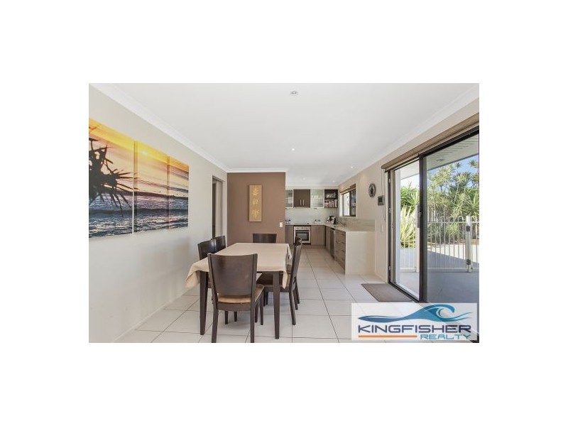 12 Manakin Avenue, Burleigh Waters QLD 4220