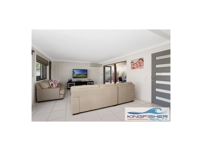 12 Manakin Avenue, Burleigh Waters QLD 4220